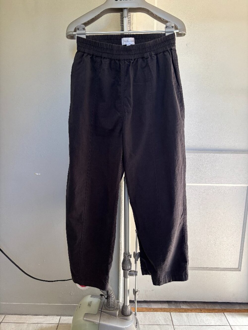 Tradlands Black Elastic-Waist Straight-Leg Pants